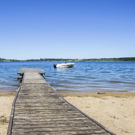 Beau-Rivage Du Lac De Pareloup Salles-Curan Bagian luar foto