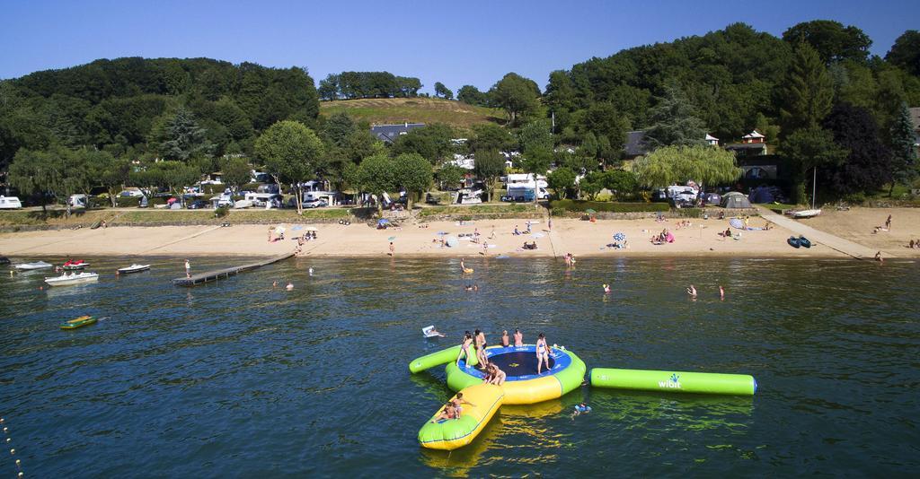 Beau-Rivage Du Lac De Pareloup Salles-Curan Bagian luar foto